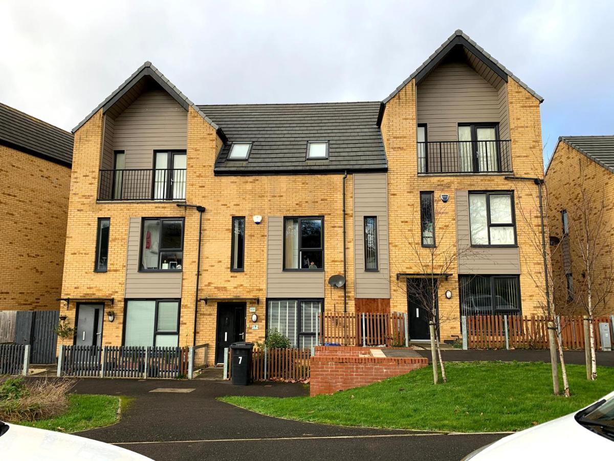 Sheffield City Centre , Free Wifi & Parking - Private Room - Shared House מראה חיצוני תמונה