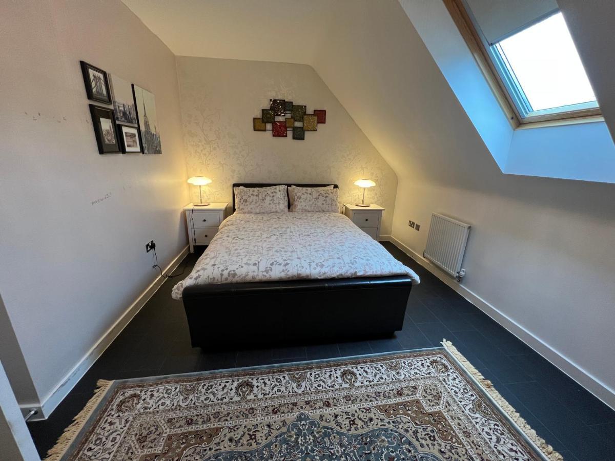 Sheffield City Centre , Free Wifi & Parking - Private Room - Shared House מראה חיצוני תמונה